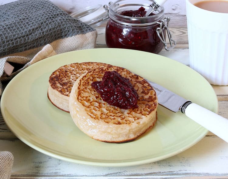 Chia seed and berry jam - refined sugar free alternative, full of lemon and berry flavours. Making jam CAN be this easy! | thecookandhim.com