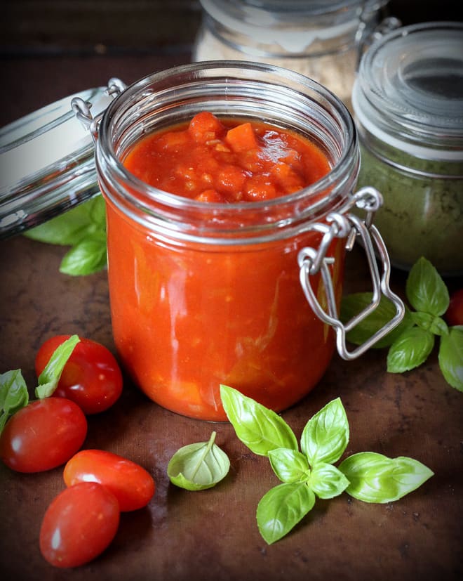 Marinara Sauce - Vegan & Gluten Free | thecookandhim.com