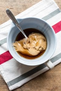 peanut-butter-granola-8-200x300