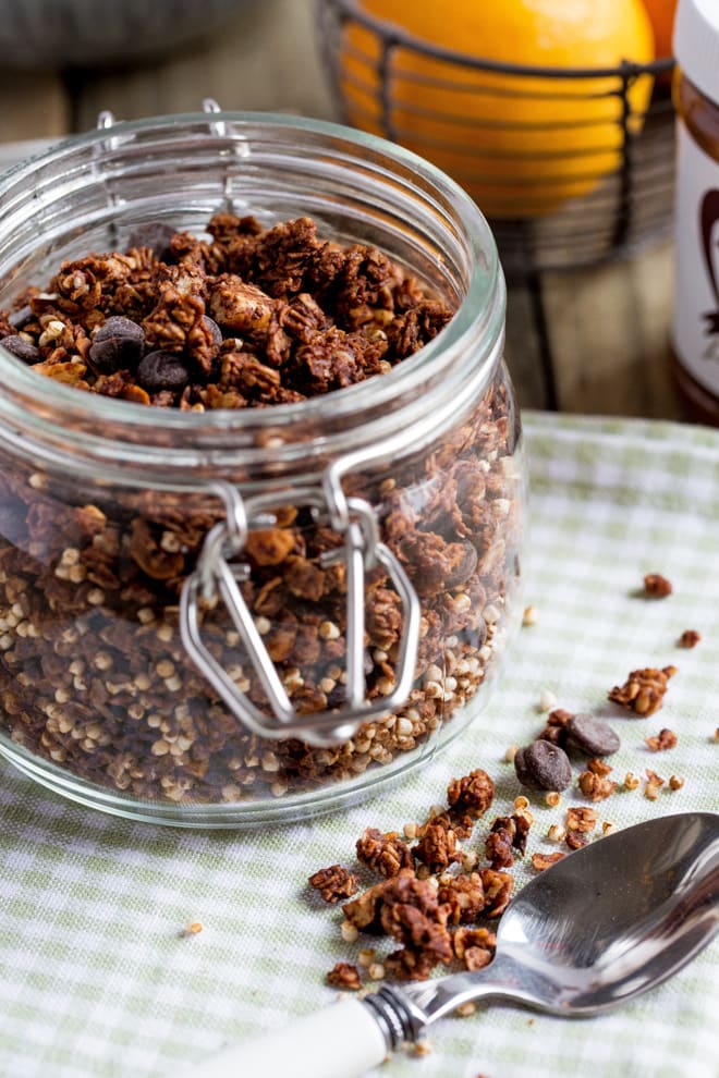 Chocolate Orange Granola - a healthy breakfast treat that tastes totally decadent! An extra nutty crunch comes from toasted hazelnut and flax seeds #vegan #glutenfree #breakfast #granola | Recipe on thecookandhim.com