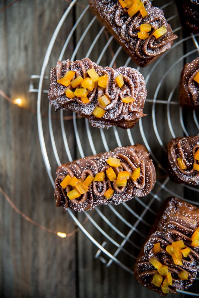 Chocolate Orange Spice Mini Loaf Cakes - delicately soft mini loaf cakes, naturally sweetened and lots of warming spices and zesty orange #vegan #sugarfree #veganbaking #oilfree #veganchristmas | Recipe on thecookandhim.com