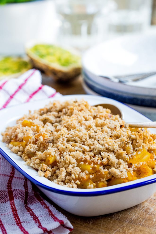 Vegan Mac and Cheese - a lightened up version using butternut squash as the base for the sauce with herbs, spices and a crispy breadcrumb topping for full on comfort food flavours #veganrecipes #veganmeal #meatfree #pastarecipes | Recipe on thecookandhim.com