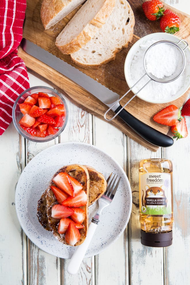 Vegan French Toast - no eggs needed for this breakfast favourite made vegan with a few simple ingredients! #veganbreakfast #veganrecipes #frenchtoast #brunch | Recipe on thecookandhim.com
