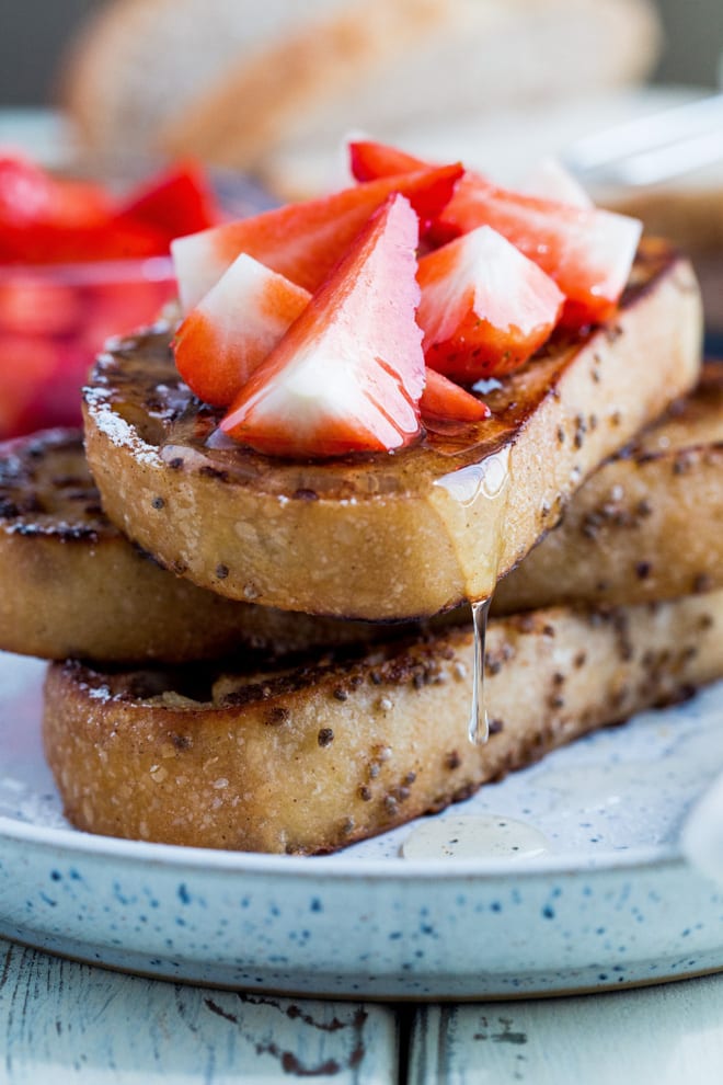 Vegan French Toast - no eggs needed for this breakfast favourite made vegan with a few simple ingredients! #veganbreakfast #veganrecipes #frenchtoast #brunch | Recipe on thecookandhim.com