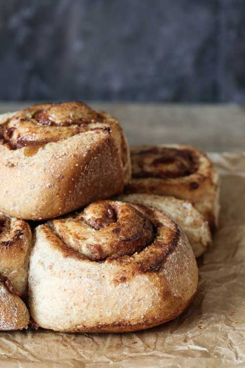 Vegan Cinnamon Swirl Buns - how to make an absolute breakfast classic healthier! Naturally sweet, thoroughly sticky, a real weekend treat #veganbreakfast #veganrecipes #cinnamonswirls | Recipe on thecookandhim.com