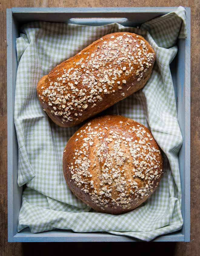 Learn all about how to make your own bread with this easy to follow guide - plus you get an oaty wholemeal loaf to enjoy at the end! #howto #homemadebread #breadbaking | Recipe on thecookandhim.com