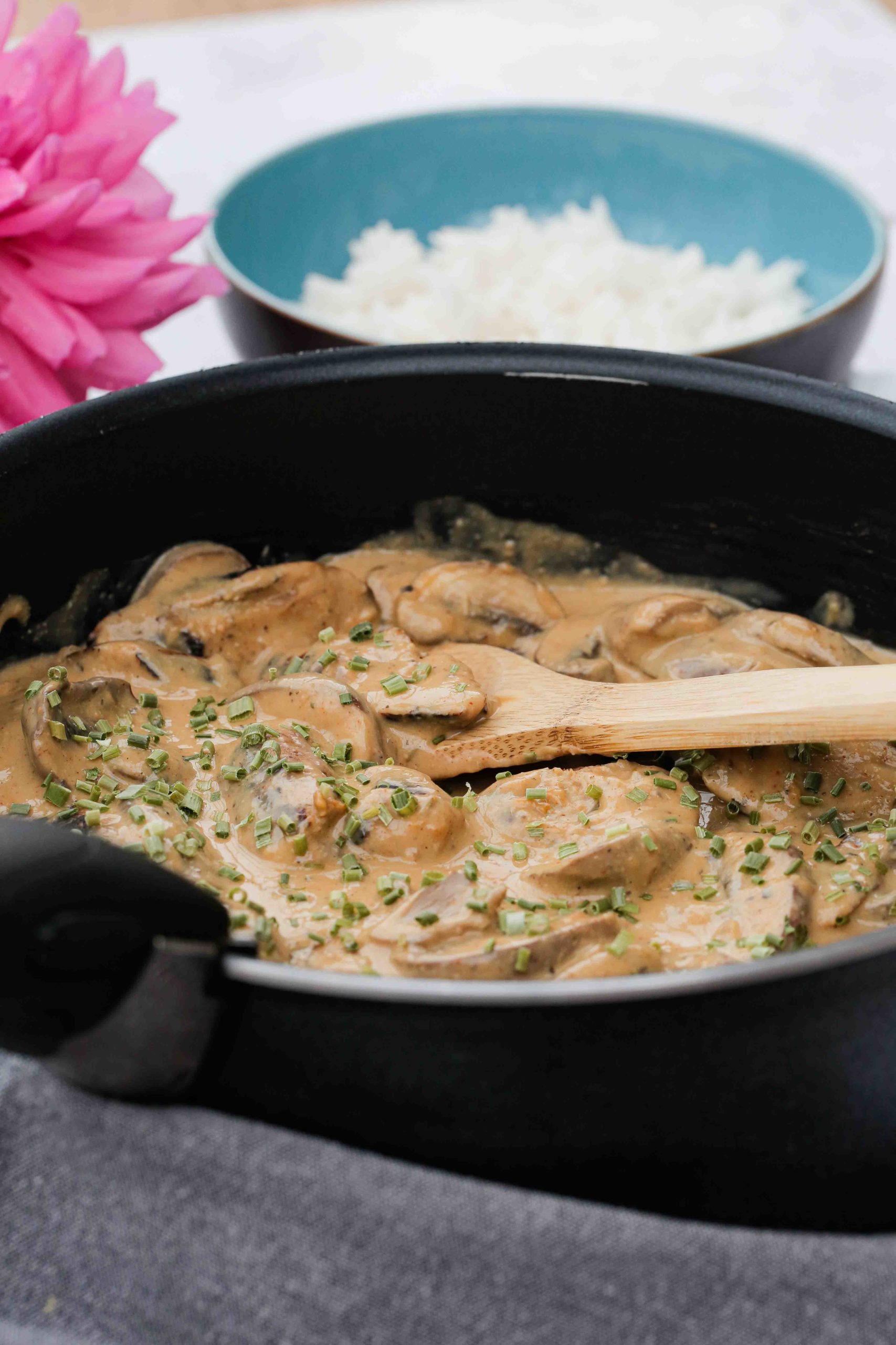 Creamy, full of flavour and SO tasty, this vegan mushroom stroganoff is made all in one pan for a speedy meal that's perfect for lunch or dinner! It's rich, warm and hearty and totally delivers on flavour | Recipe on thecookandhim.com #stroganoff #veganstroganoff #mushroomstroganoff #veganrecipes #veganmeal #easyvegan