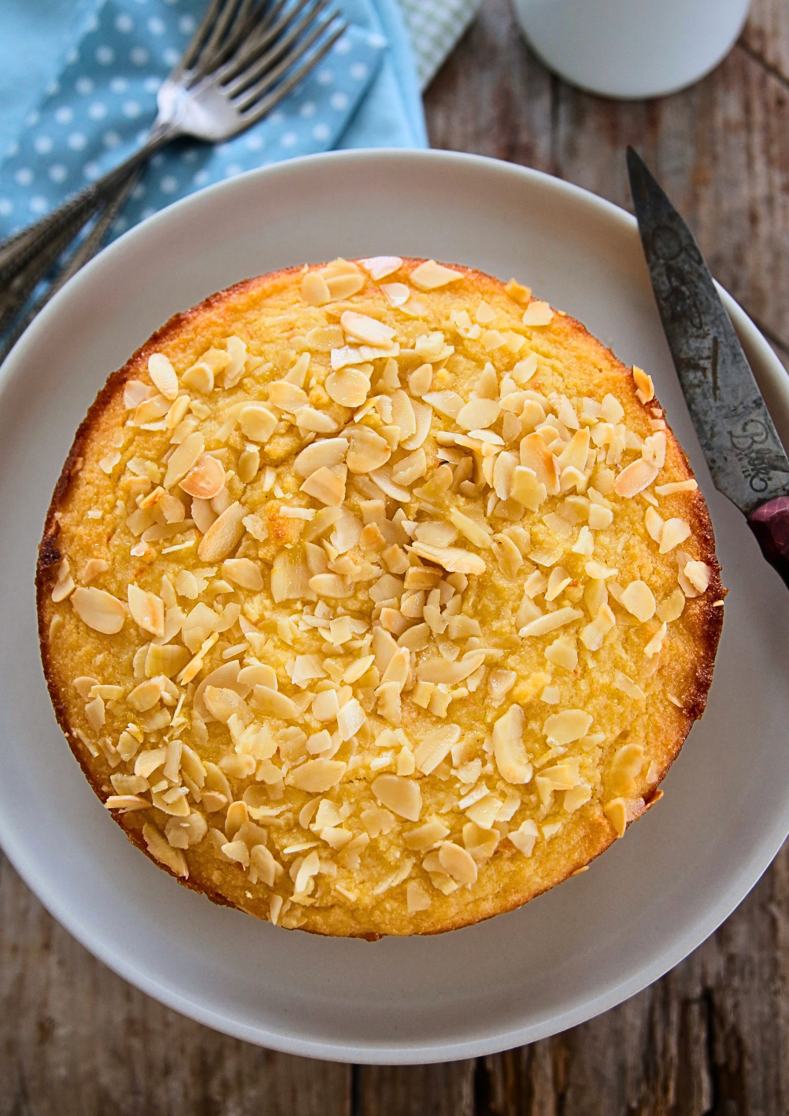 There’s something magical about the combination of citrus and nuts, and this St Clement's Semolina Cake captures that magic perfectly. This vegan cake blends zesty oranges and lemons with the nutty richness of almonds. It’s light, fluffy, moist and flavourful and an ideal dessert for any occasion.