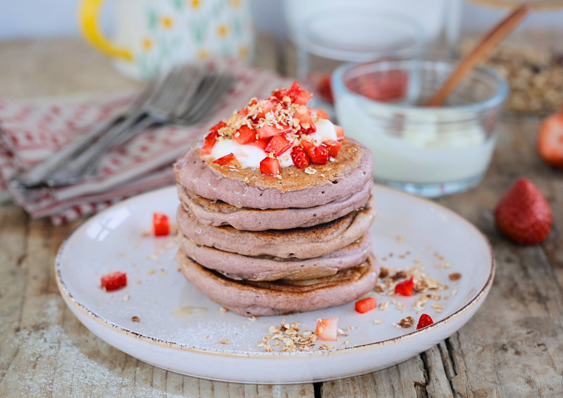 Fluffy Vegan Strawberry Pancakes